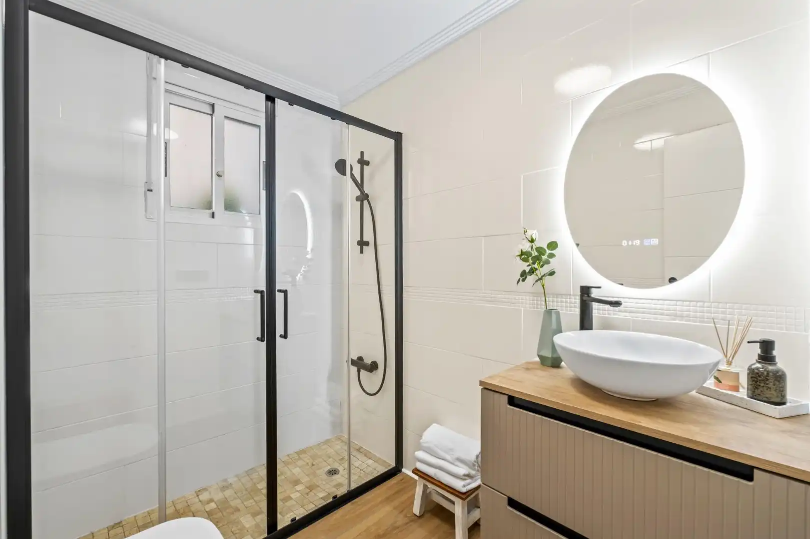 Badezimmer von Erdgeschoss zum Verkauf in Orihuela mit Klimaanlage, Heizung und Terrasse
