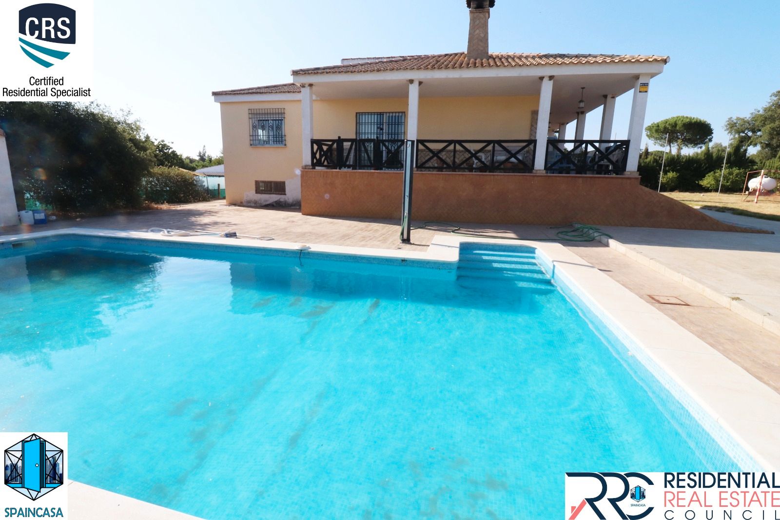 Piscina de Casa o xalet en venda en Beas amb Aire condicionat, Jardí privat i Traster