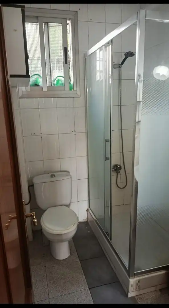Bany de Pis en venda en Sevilla amb Aire condicionat, Forn i Rentadora