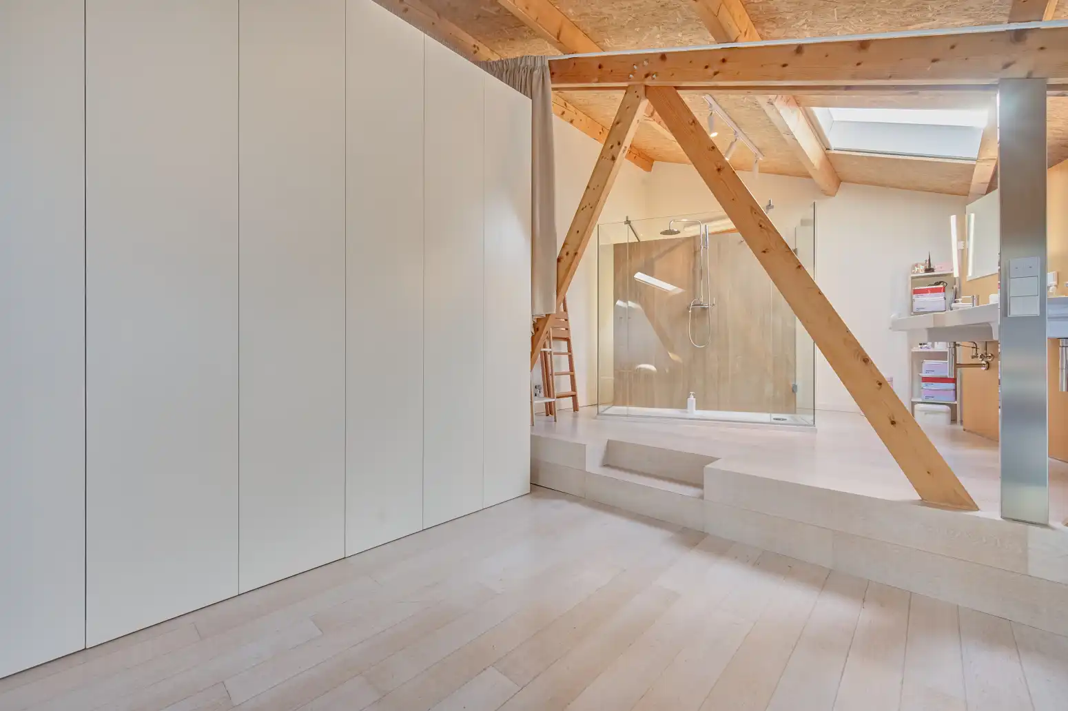 Habitación de Casa adosada en venta en  Pamplona / Iruña con Calefacción, Jardín privado y Parquet