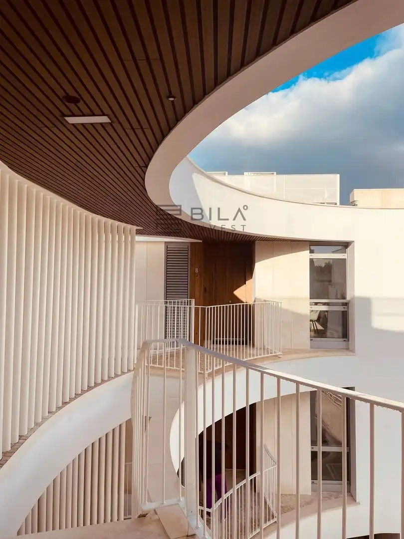 Vista exterior de Àtic en venda en Marbella amb Aire condicionat, Terrassa i Traster