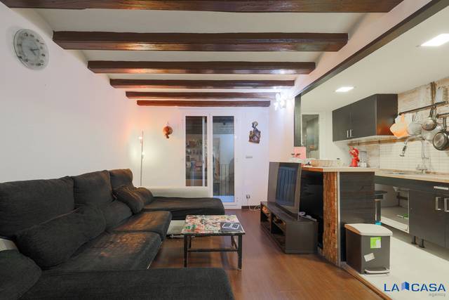 Piso en Venta en Carrer de Sant Antoni Abat en El Raval