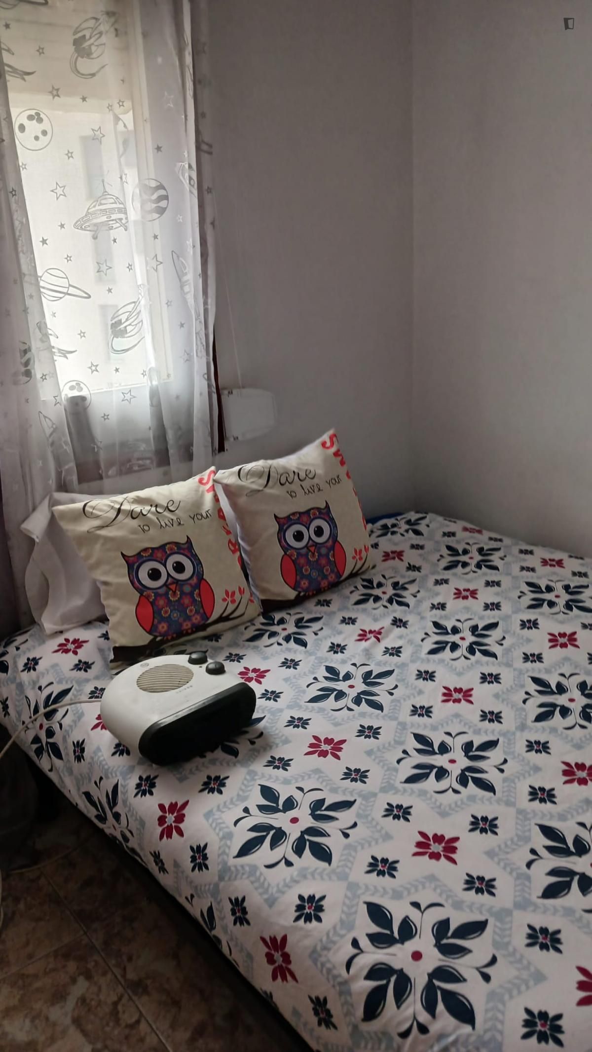 Apartment to share in Porta