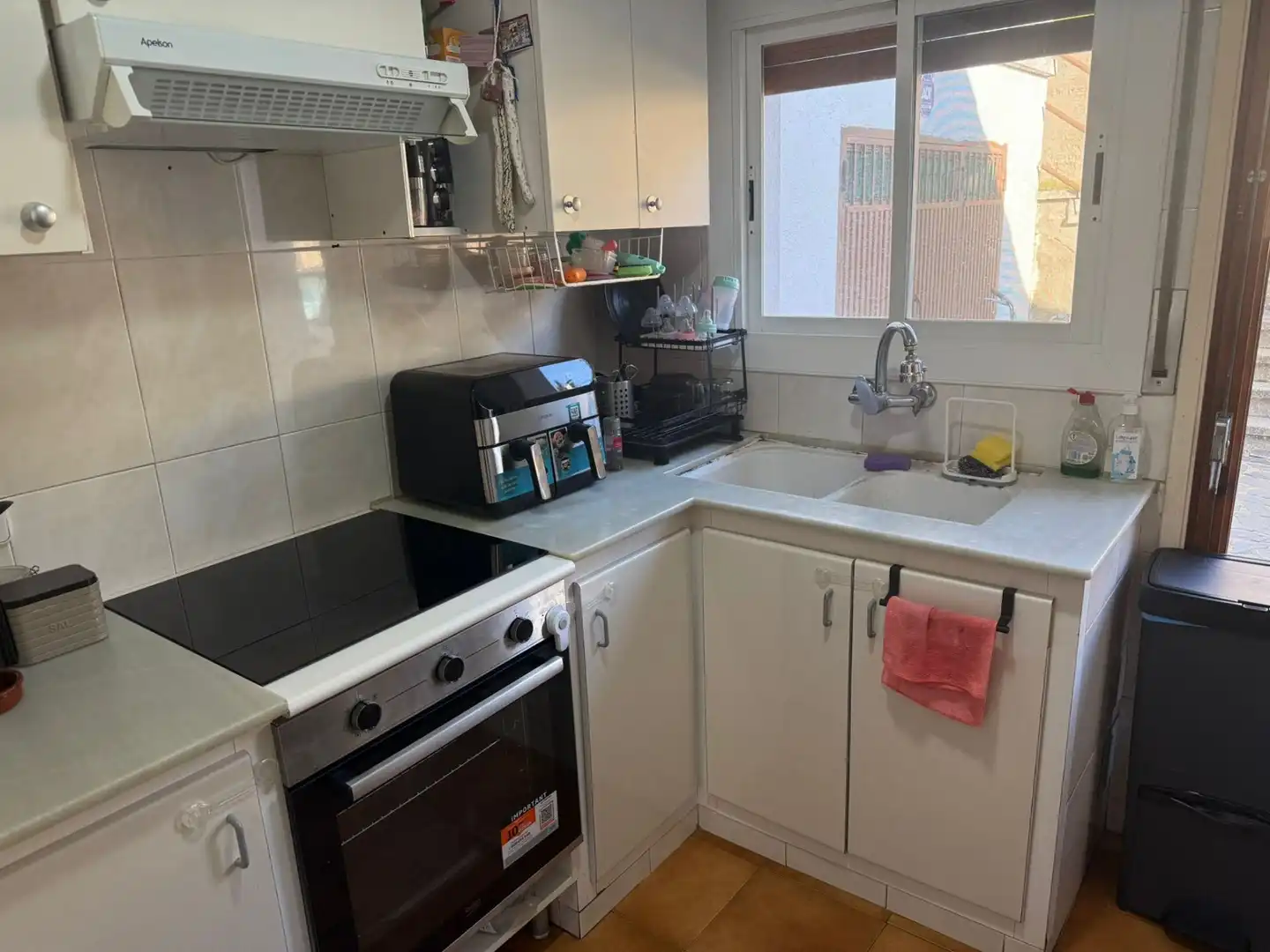 Cuina de Casa o xalet en venda en Riells i Viabrea amb Calefacció, Jardí privat i Terrassa