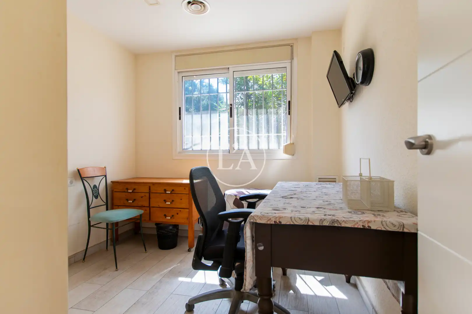 Semi-detached house with terrace for sale in Carrer d'Alexandre Galí, imagen 28