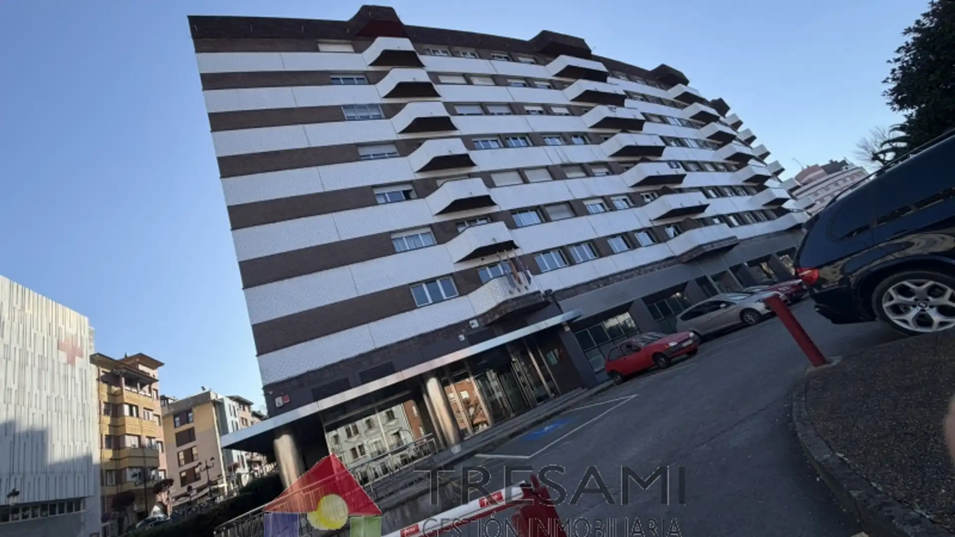 Vista exterior de Garatge en venda en Oviedo 