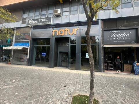 Local comercial en Alquiler en Avenida PINTOR XAVIER SOLER, 3 en Garbinet - Parque de las Avenidas