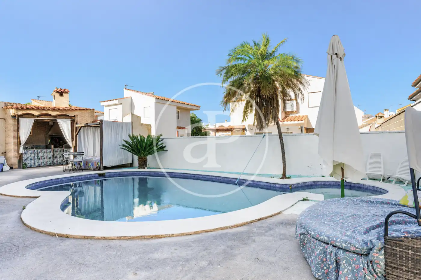 Swimming pool of Houses for sale in Riba-roja de Túria  with Air Conditioner, Heating and Private garden