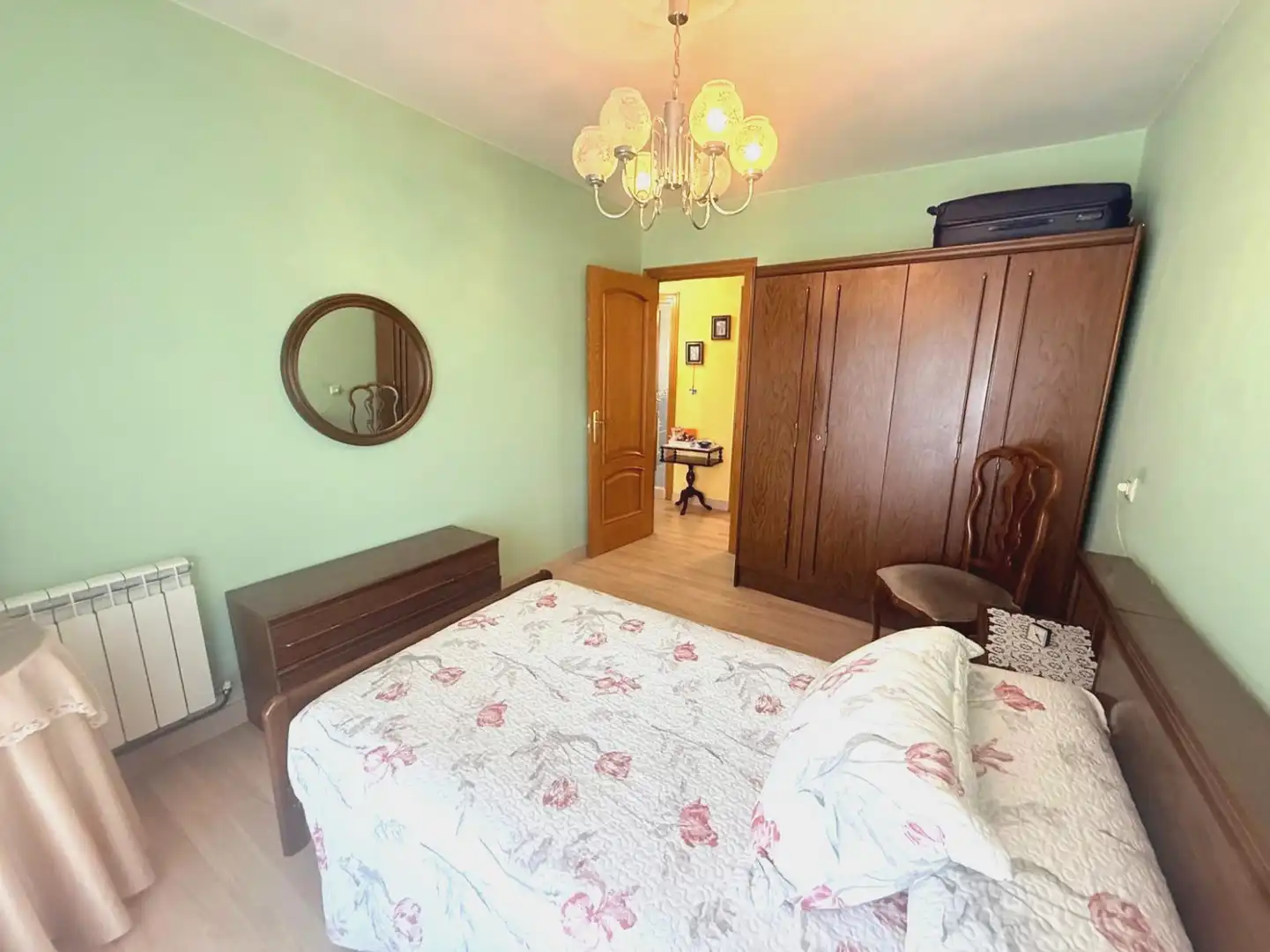 Habitación de Piso en venta en Avilés con Calefacción, Terraza y Amueblado