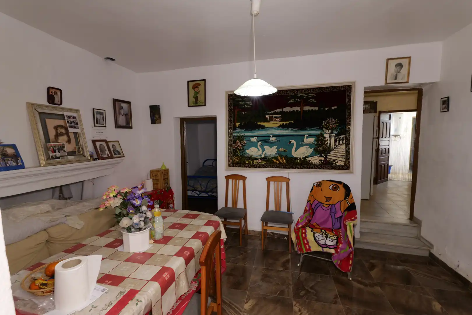Comedor de Casa adosada en venta en Turón con Jardín privado, Terraza y Amueblado
