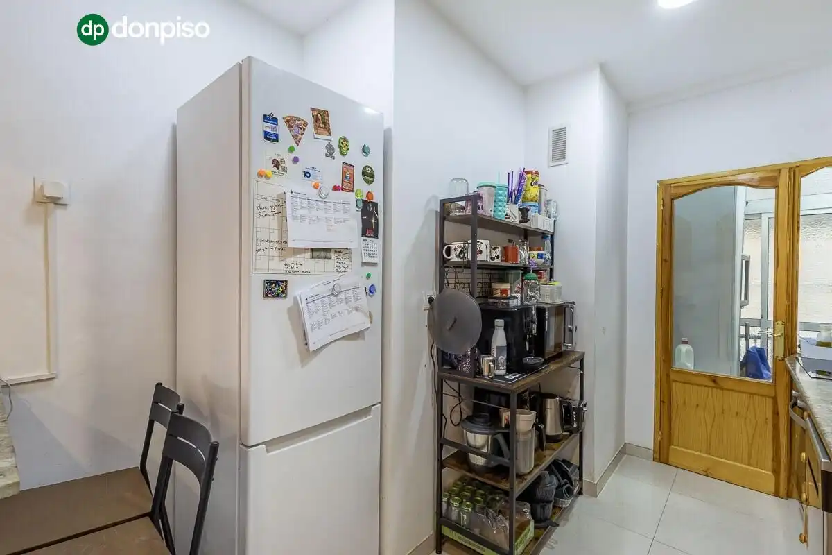 Kitchen of Flat for sale in Granada  with Air Conditioner and Terrace