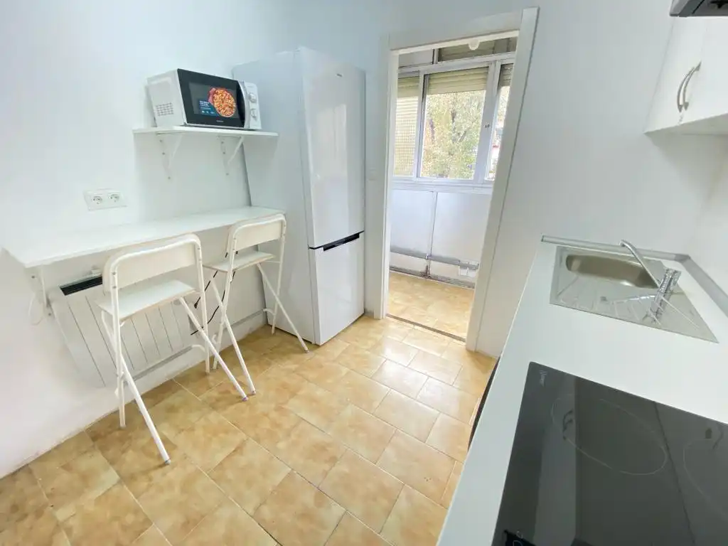 Habitación en Calle Orio, 5, Los Ángeles