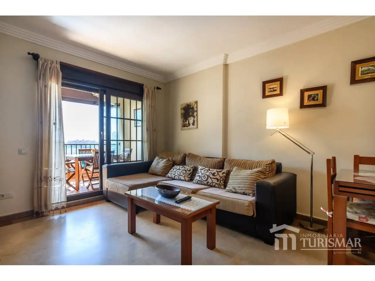 Sala de estar de Apartamento en venta en Ayamonte con Terraza, Amueblado y Piscina comunitaria