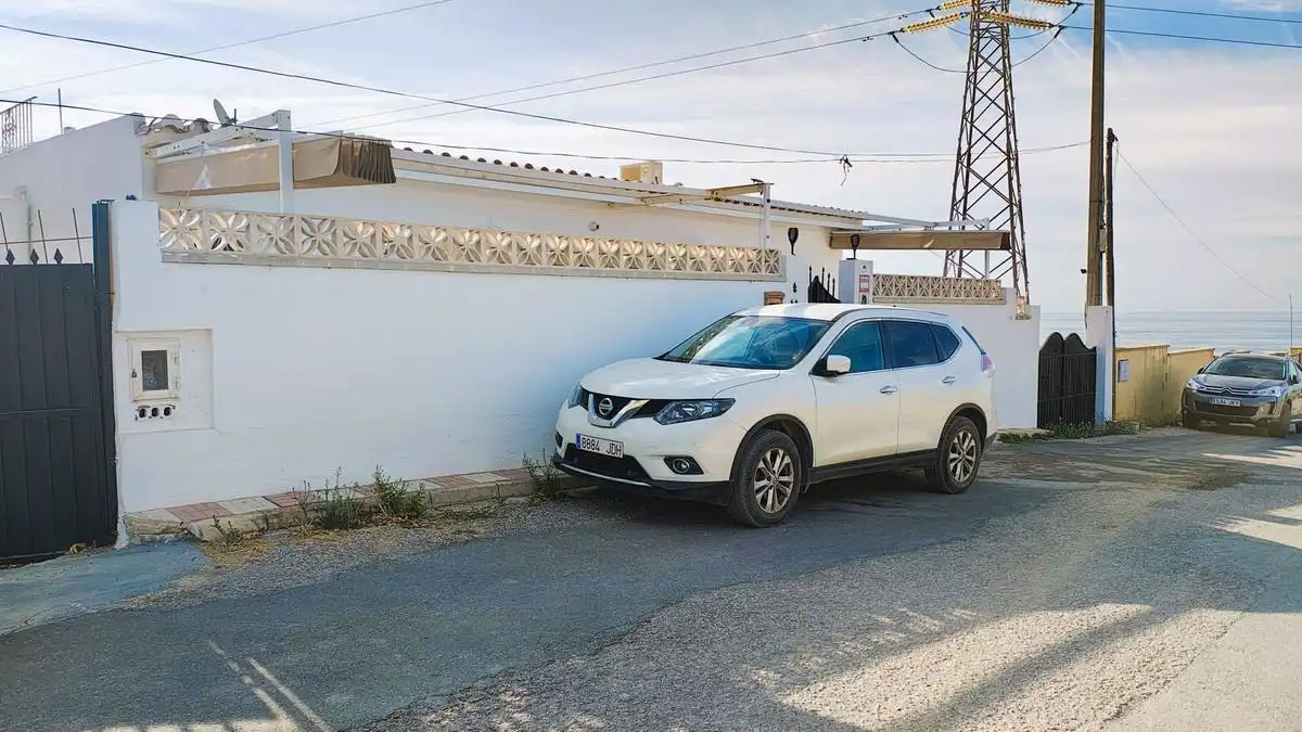 Parking de Finca rústica en venta en Marbella con Aire acondicionado, Jardín privado y Trastero