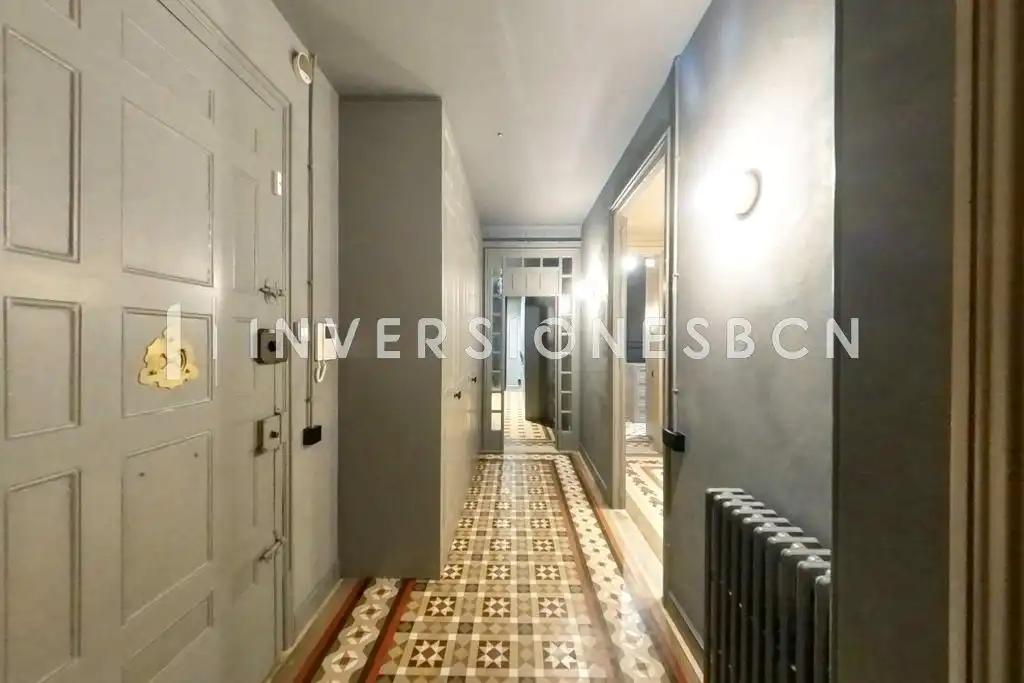 Flat for rent in Calle TRAFALGAR, Sant Pere, Sta. Caterina i la Ribera