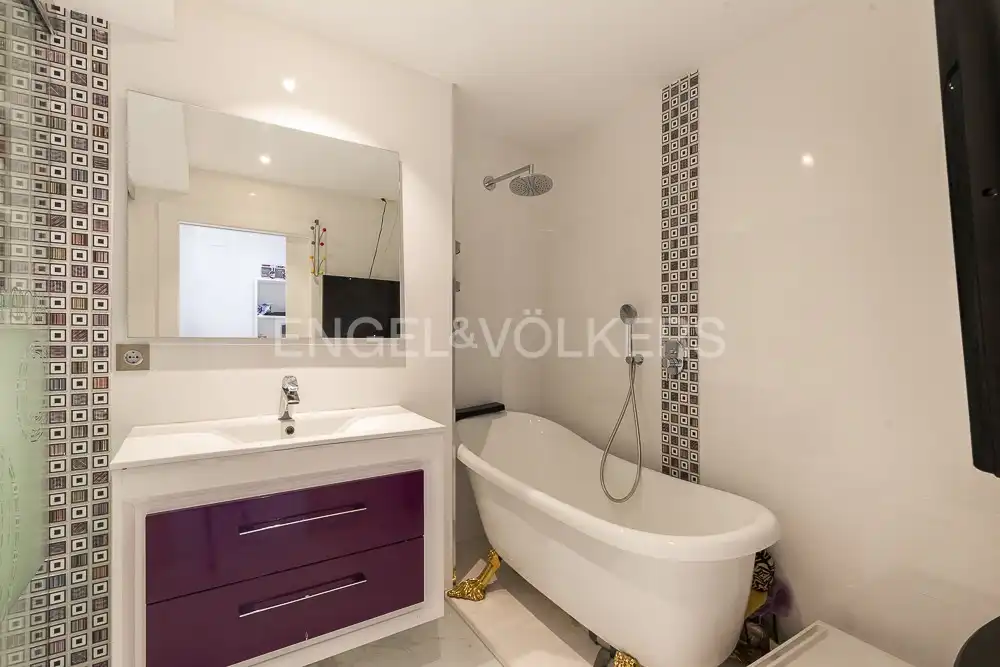 Bany de Apartament de lloguer en Valencia amb Aire condicionat, Calefacció i Terrassa