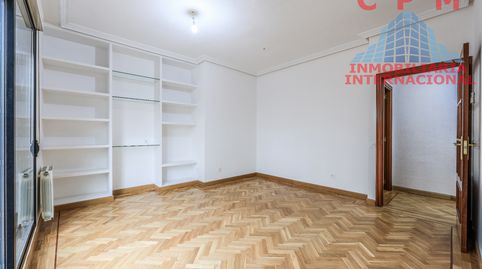 Foto 3 de Piso de alquiler en Timón, Madrid Capital