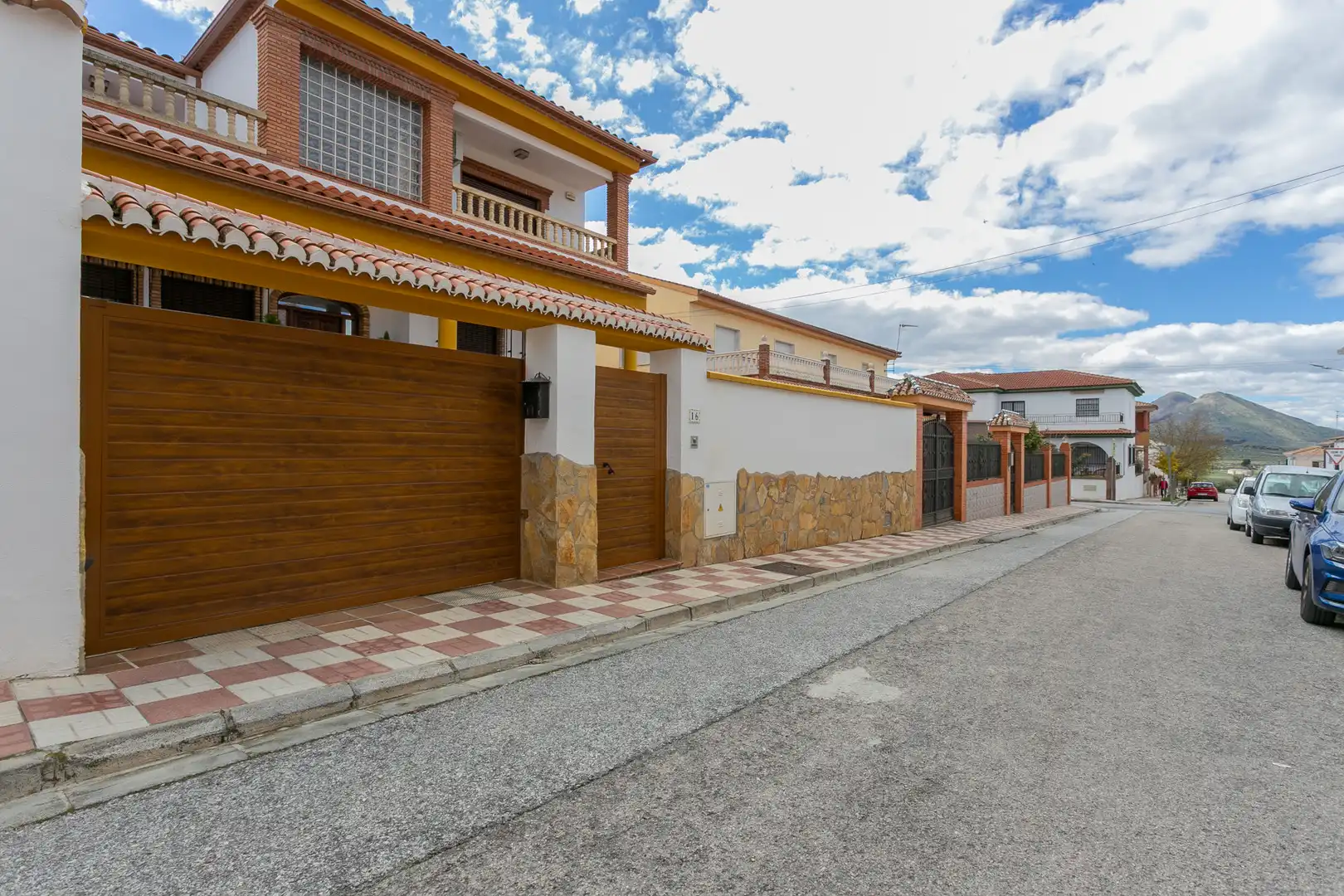 Vista exterior de Casa o chalet en venta en Albolote con Aire acondicionado, Calefacción y Terraza