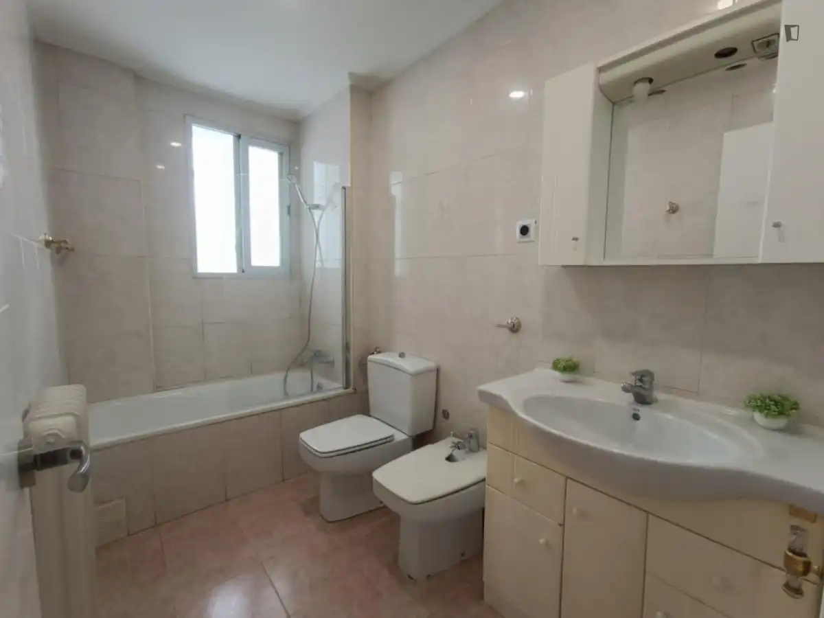 Zimmer in Mendebaldea - Ermitagaña