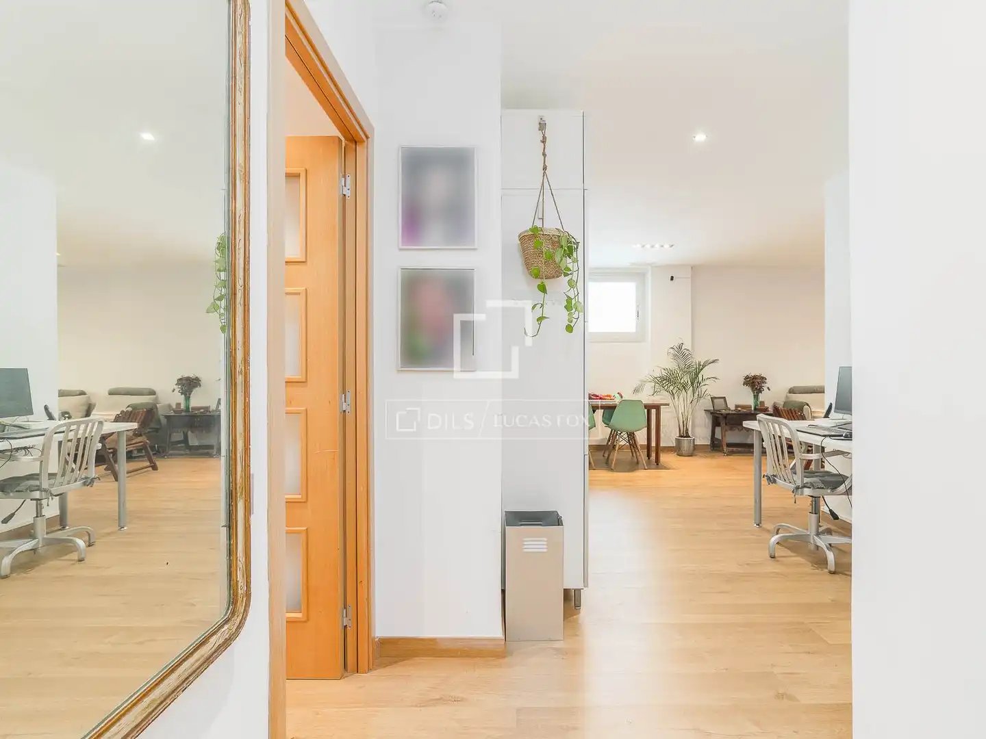 Flat for sale in Barcelona  with Air Conditioner, Terrace and Storage room