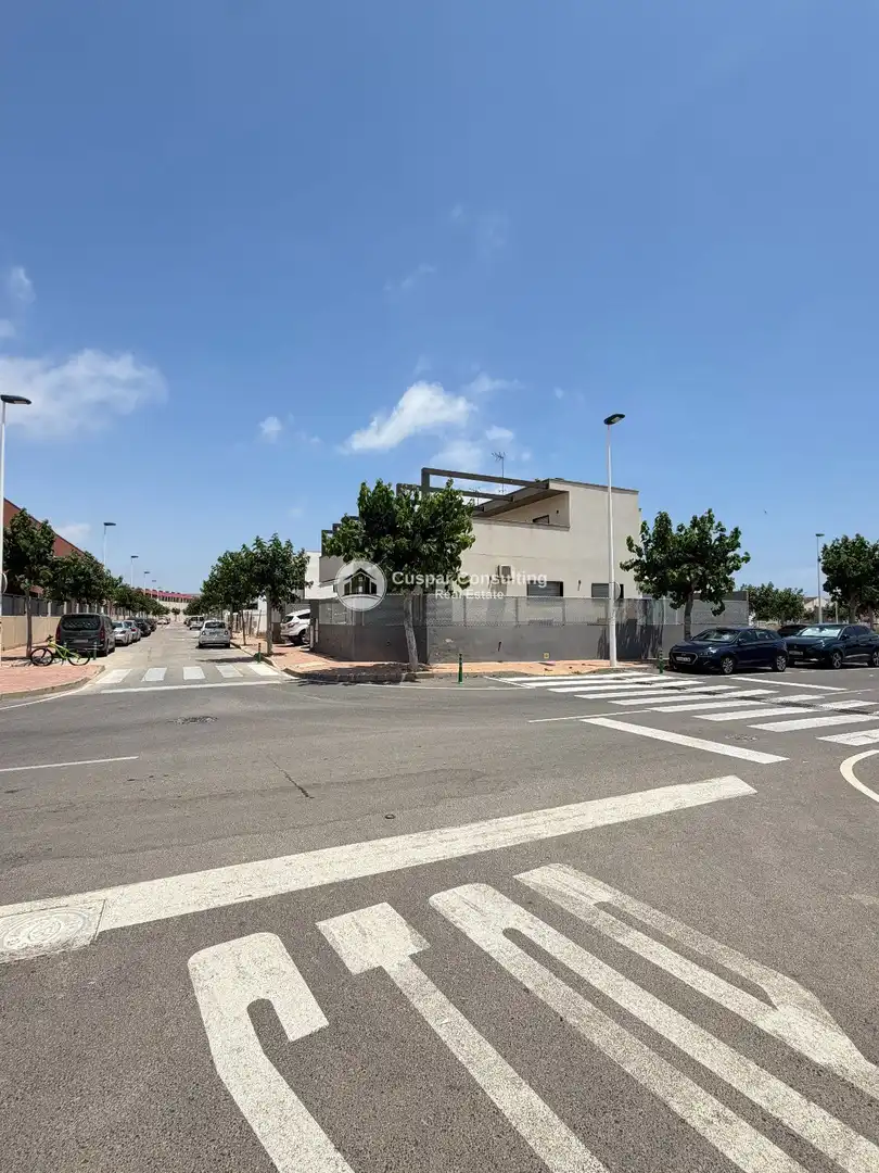 Casa adosada en venta en San Pedro del Pinatar con Aire acondicionado, Calefacción y Terraza