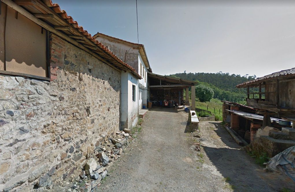 Exterior view of House or chalet for sale in Las Regueras    with Terrace and Storage room