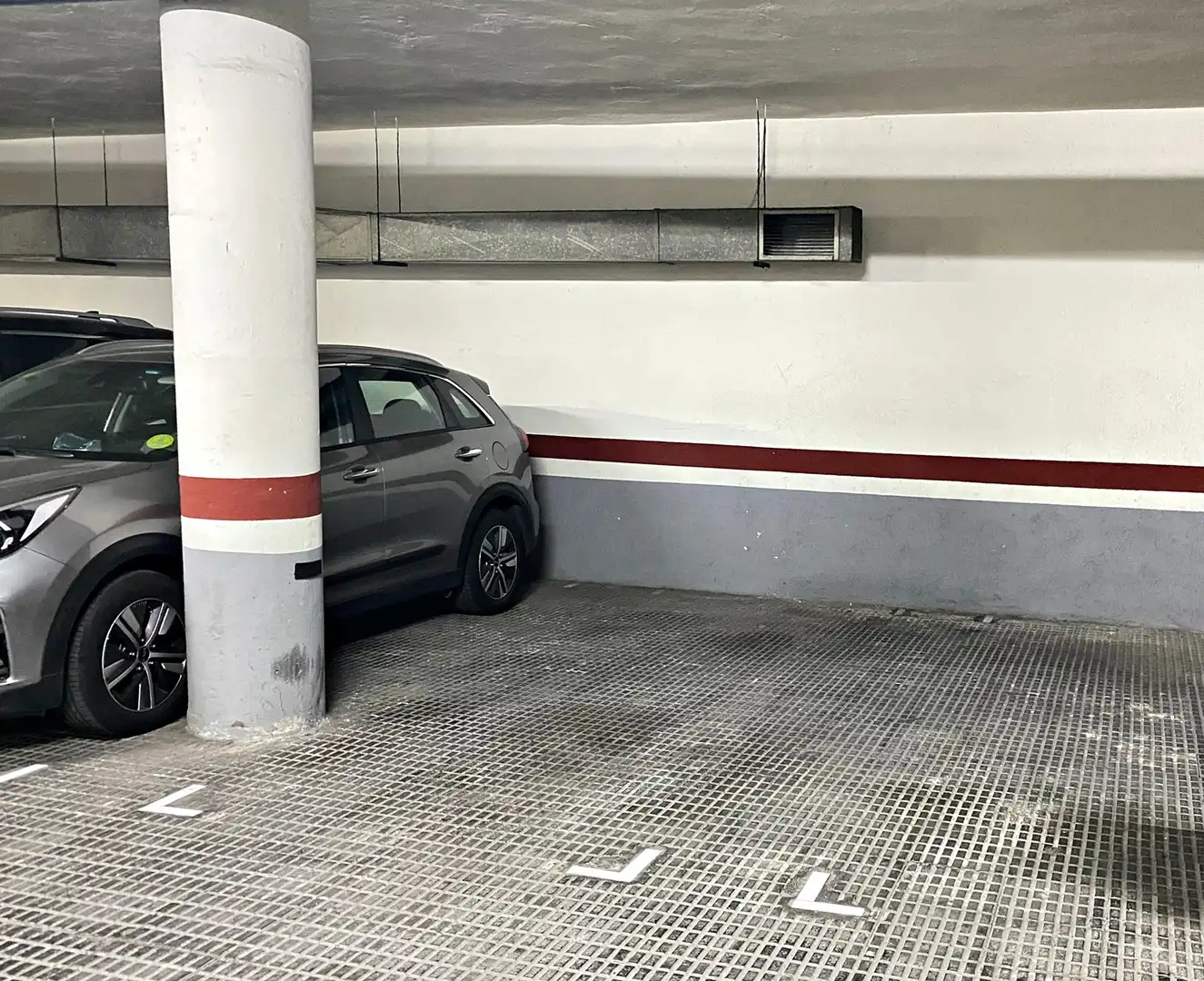 Parkplatz von Maisonette zum Verkauf in L'Hospitalet de Llobregat mit Klimaanlage, Heizung und Terrasse