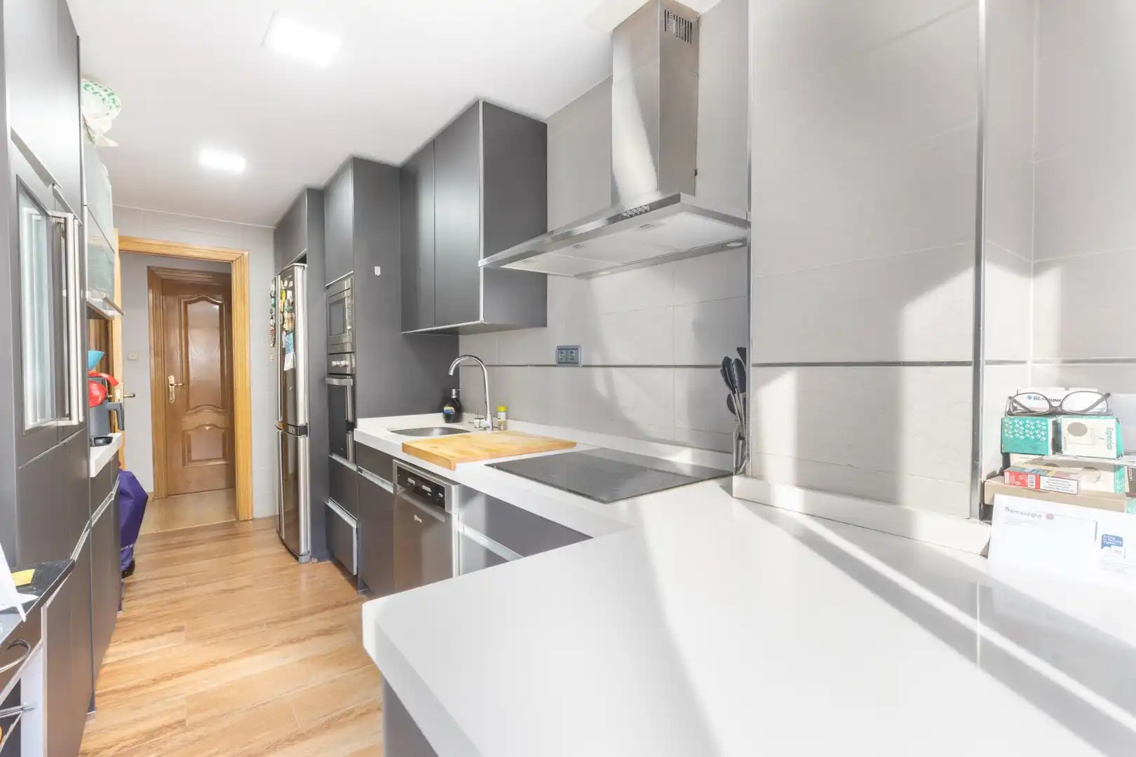 Kitchen of Flat for sale in Granada  with Parquet flooring and Storage room