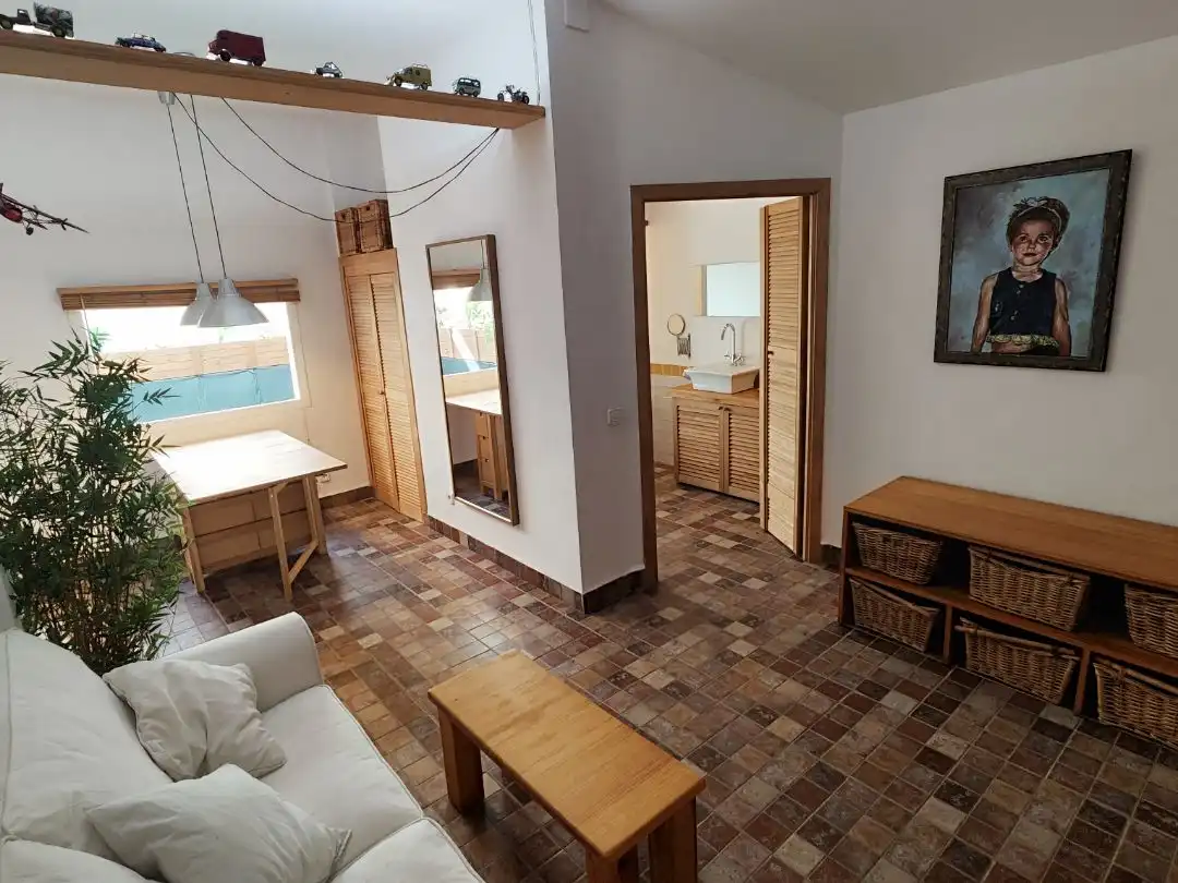 Sala d'estar de Casa o xalet en venda en Dos Hermanas amb Aire condicionat, Terrassa i Balcó