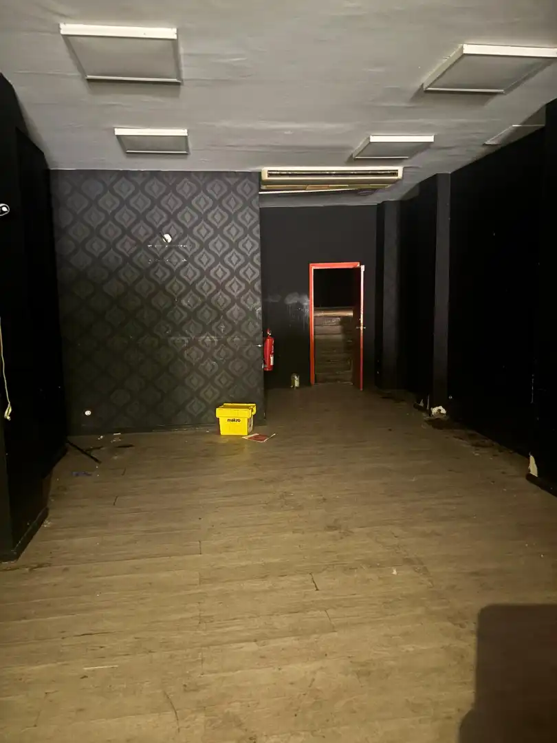 Business premises for sale in Calle Luisa Aledo, imagen 2