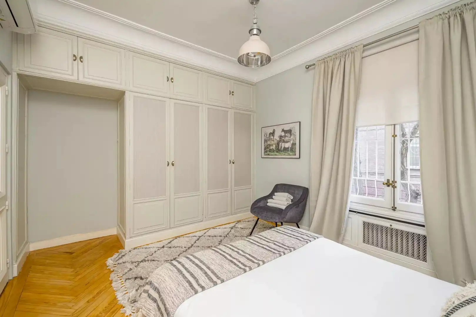Bedroom of Flat for rent in Madrid  with Air Conditioner, Heating and Terrace