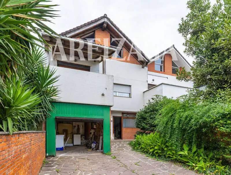Casa amb terrassa en venda a Urbanización Montesol, imagen 2