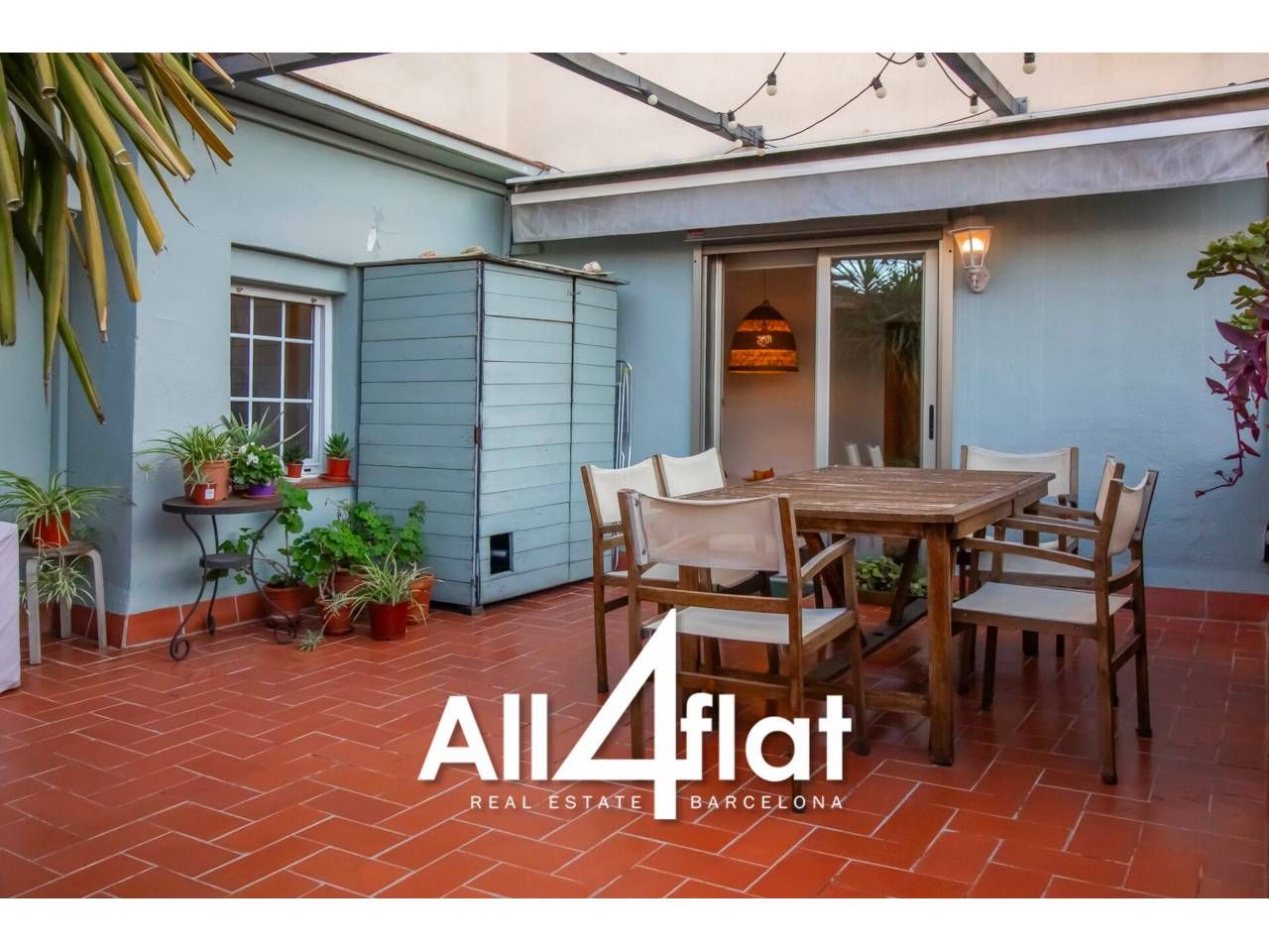 Exterior view of Flat for rent in  Barcelona Capital  with Air Conditioner, Heating and Parquet flooring