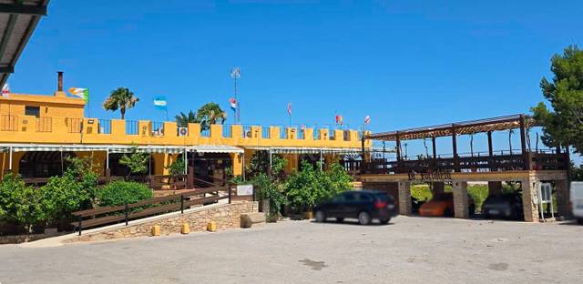 Local comercial en Alquiler en Jacarilla