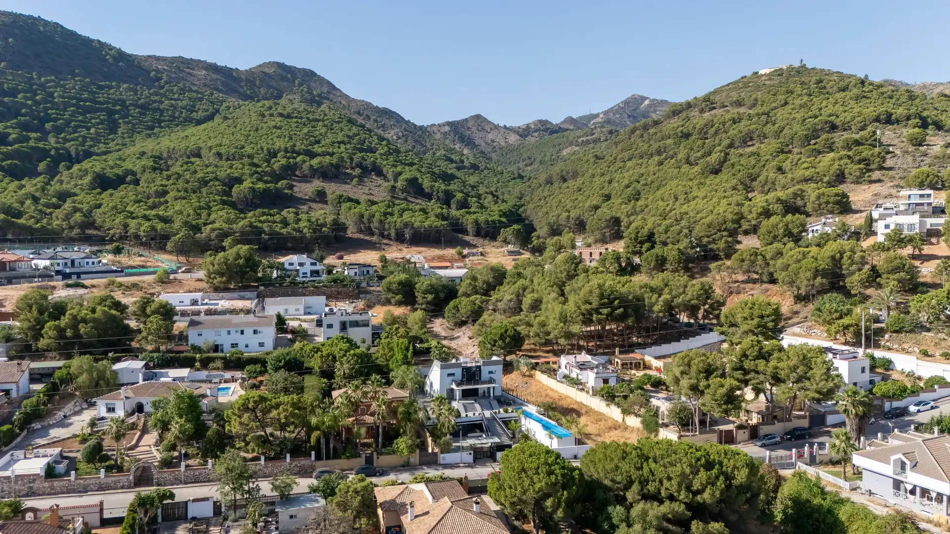 Exterior view of Houses for sale in Alhaurín de la Torre  with Terrace