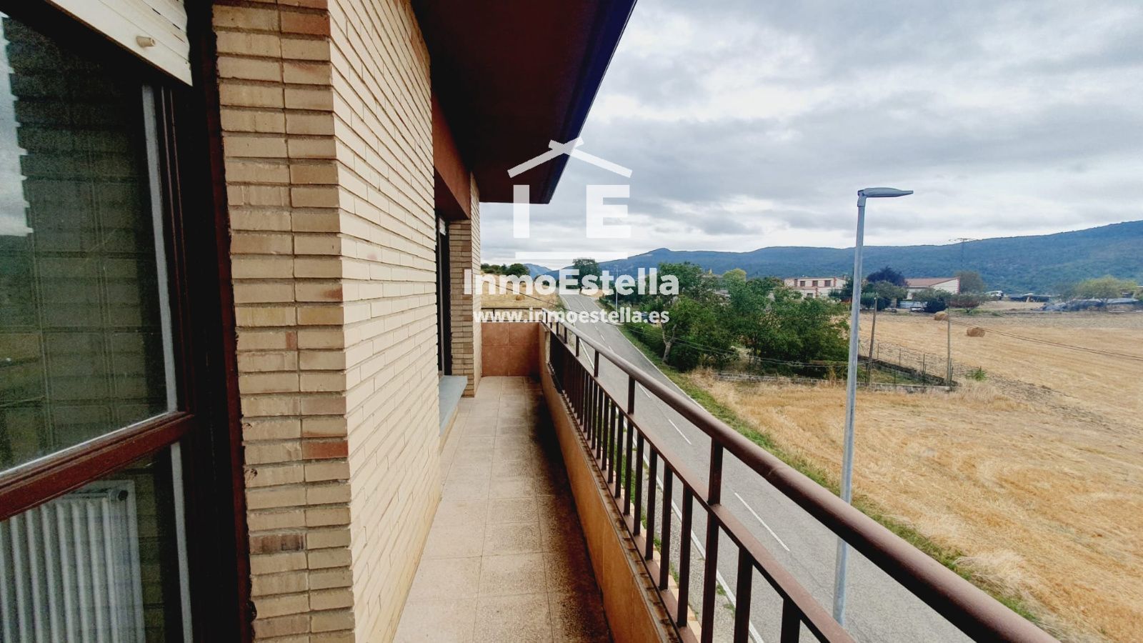 Vista exterior de Pis en venda en Améscoa Baja amb Calefacció i Terrassa