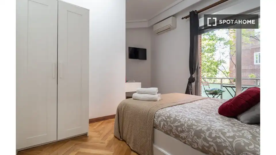 Room in Madrid, Madrid