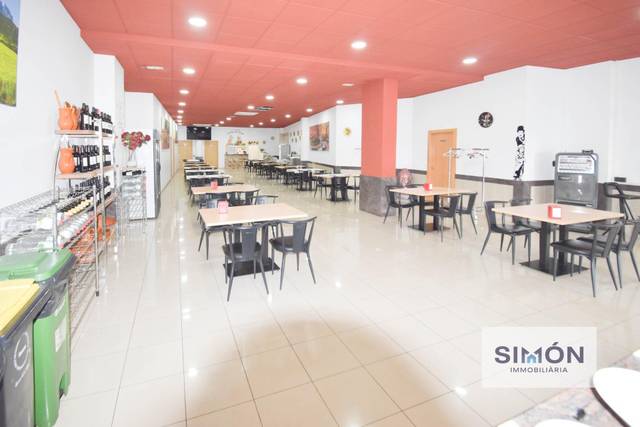 Local comercial en Alquiler en Fonts dels Capellans - Sagrada Família