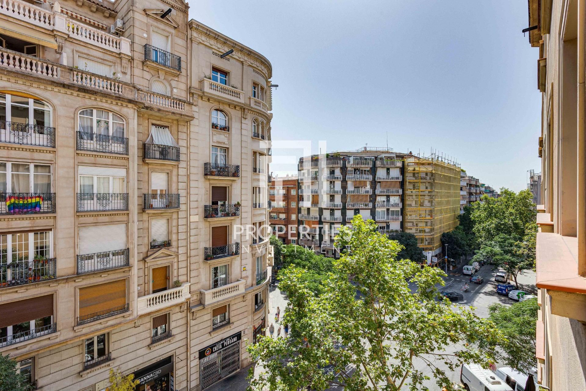 Vista exterior de Pis en venda en  Barcelona Capital amb Aire condicionat, Calefacció i Parquet