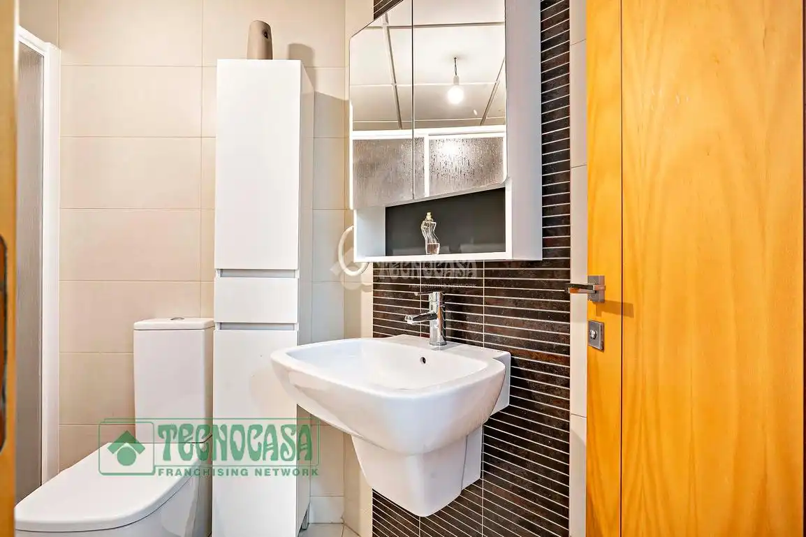 Baño de Piso en venta en Roquetas de Mar
