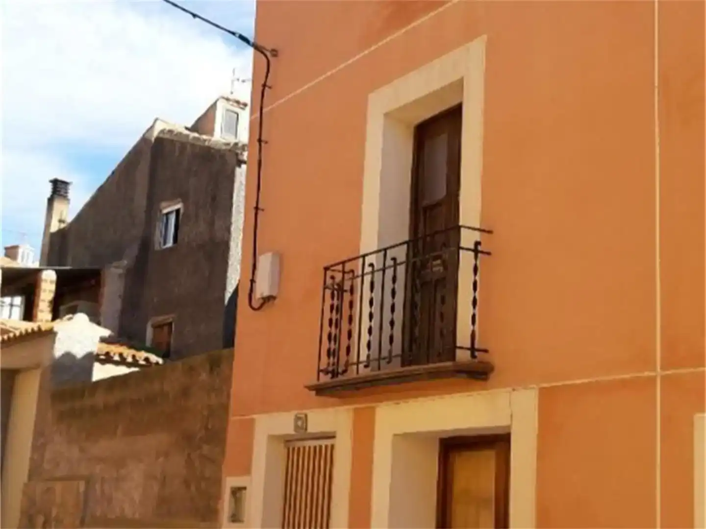 Vista exterior de Pis en venda en Ojos Negros amb Traster, Moblat i TV