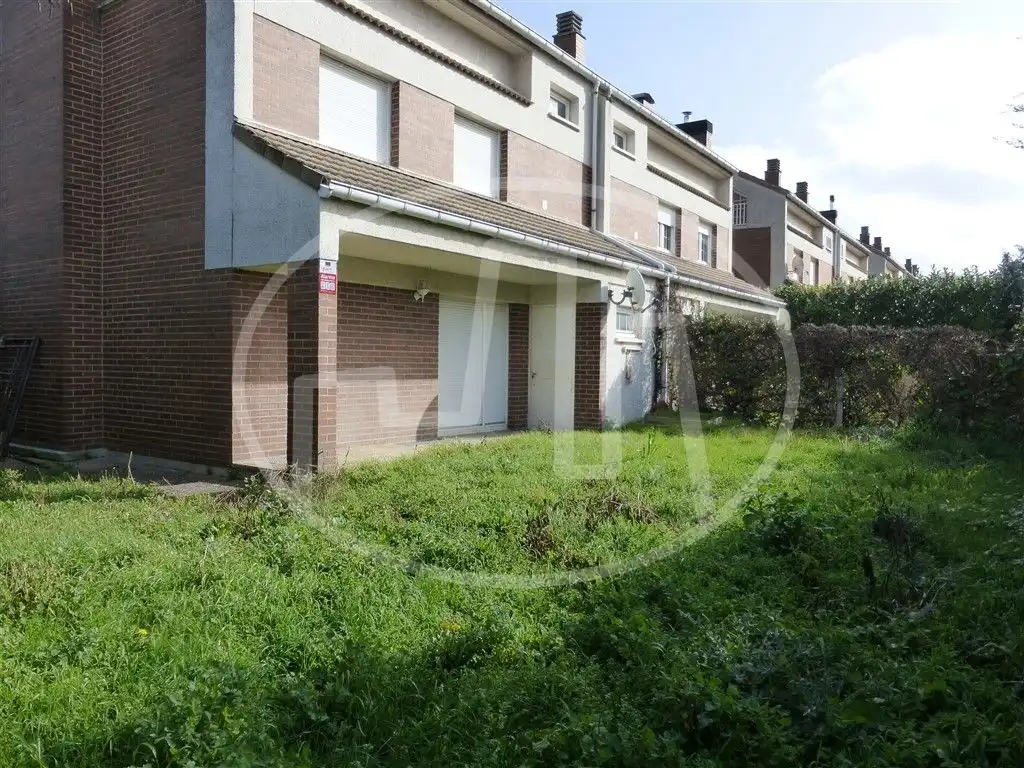 Maison mitoyenne avec piscine à louer à Grupo Gurimendi, imagen 5