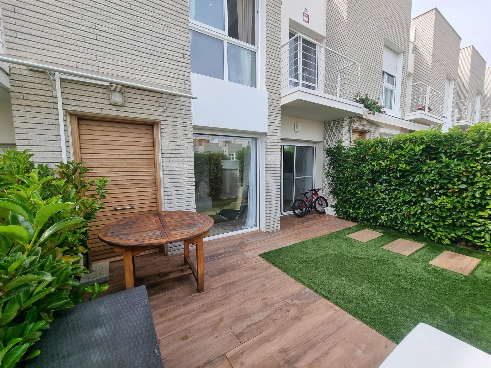 Terraza de Casa adosada en venta en Creixell con Aire acondicionado, Calefacción y Jardín privado
