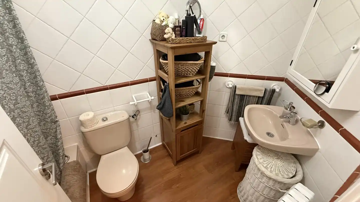Bathroom of Ground floor for sale in Cartagena  with Air Conditioner, Heating and Private garden