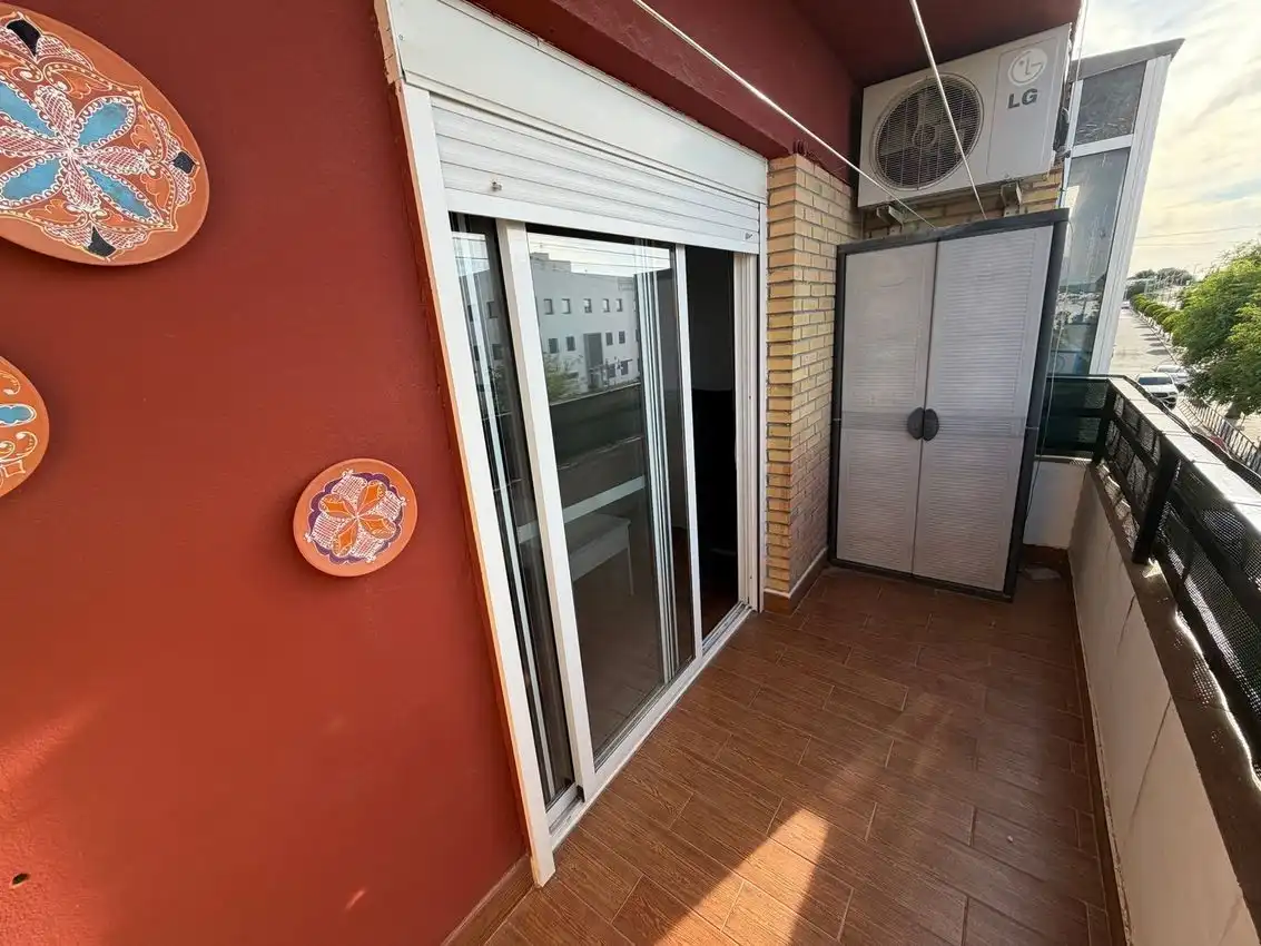 Terraza de Piso en venta en La Puebla de Cazalla con Aire acondicionado