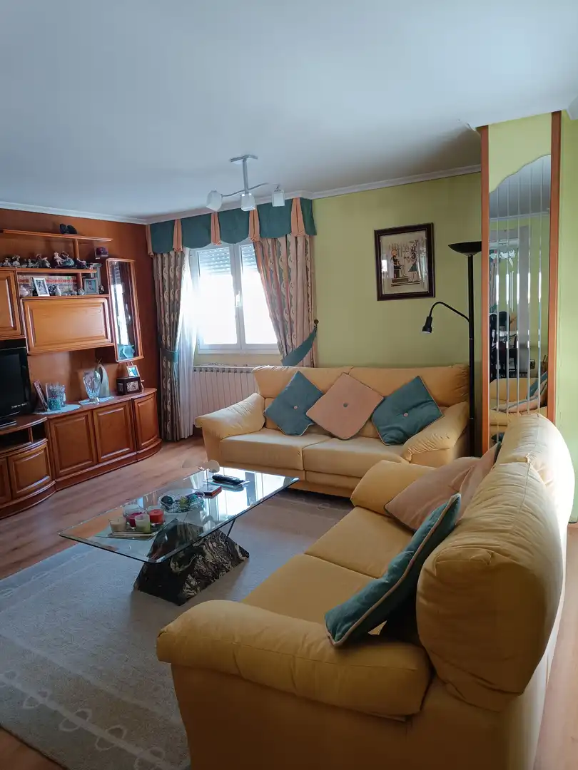 Living room of Flat for sale in Guardo  with Heating and Storage room