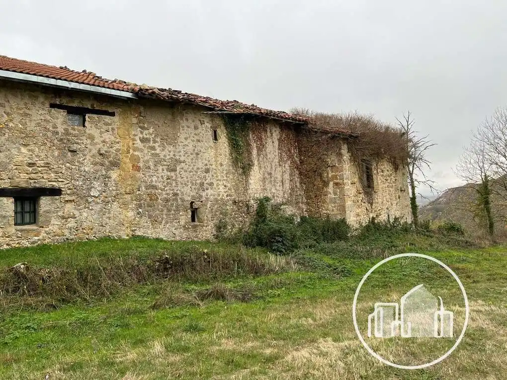 Houses for sale in Valderredible