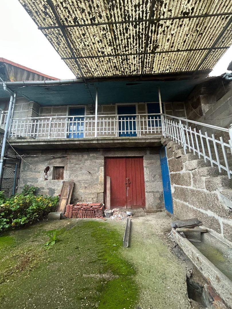 Exterior view of Country house for sale in O Irixo  with Storage room, Furnished and Oven