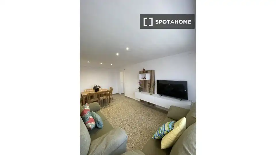 Room in Benimàmet