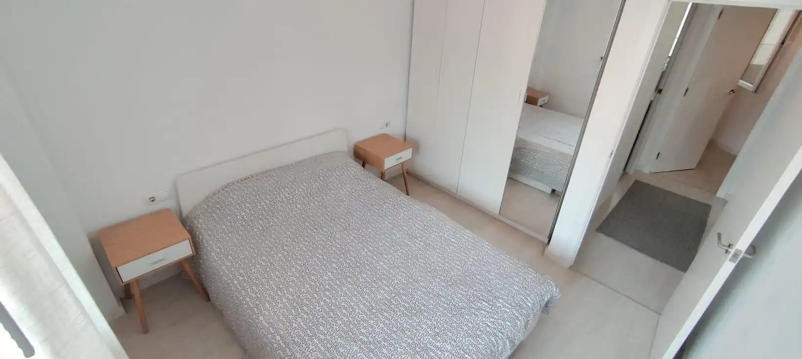 Schlafzimmer von Wohnungen zur Miete in Barcelona mit Klimaanlage, Heizung und Parkett